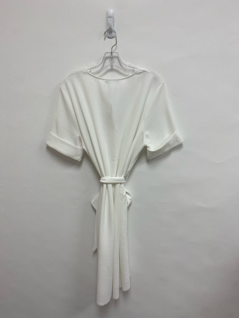 NWT Zara Size XL White V Neck Ladies Dress