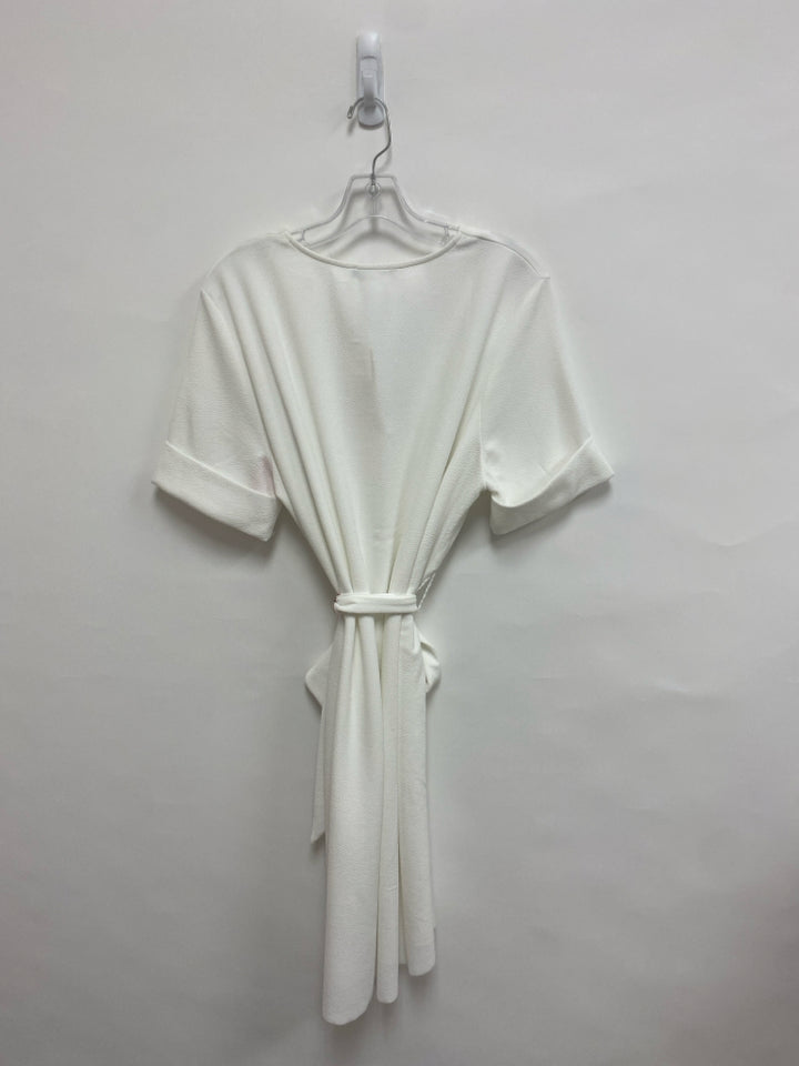 NWT Zara Size XL White V Neck Ladies Dress