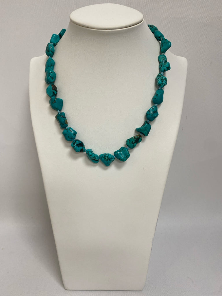 Turquoise Silver Stones Necklace