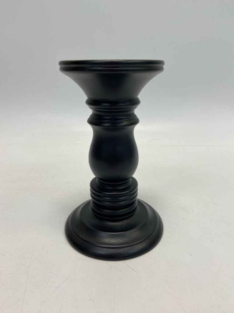 Black Candleholder(s)