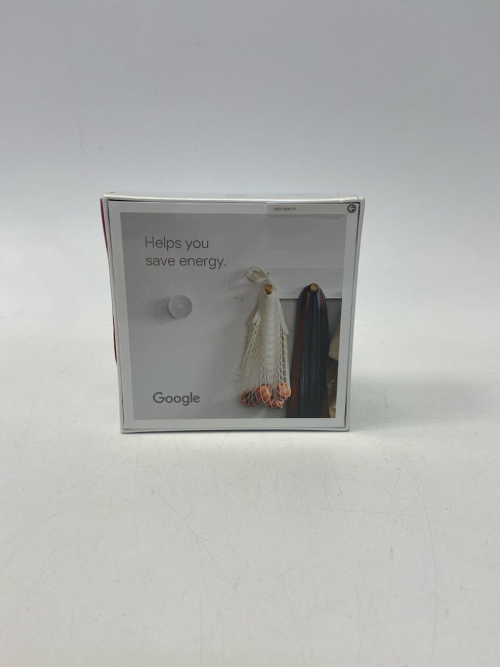 NEW/BOX Google Nest Thermostat