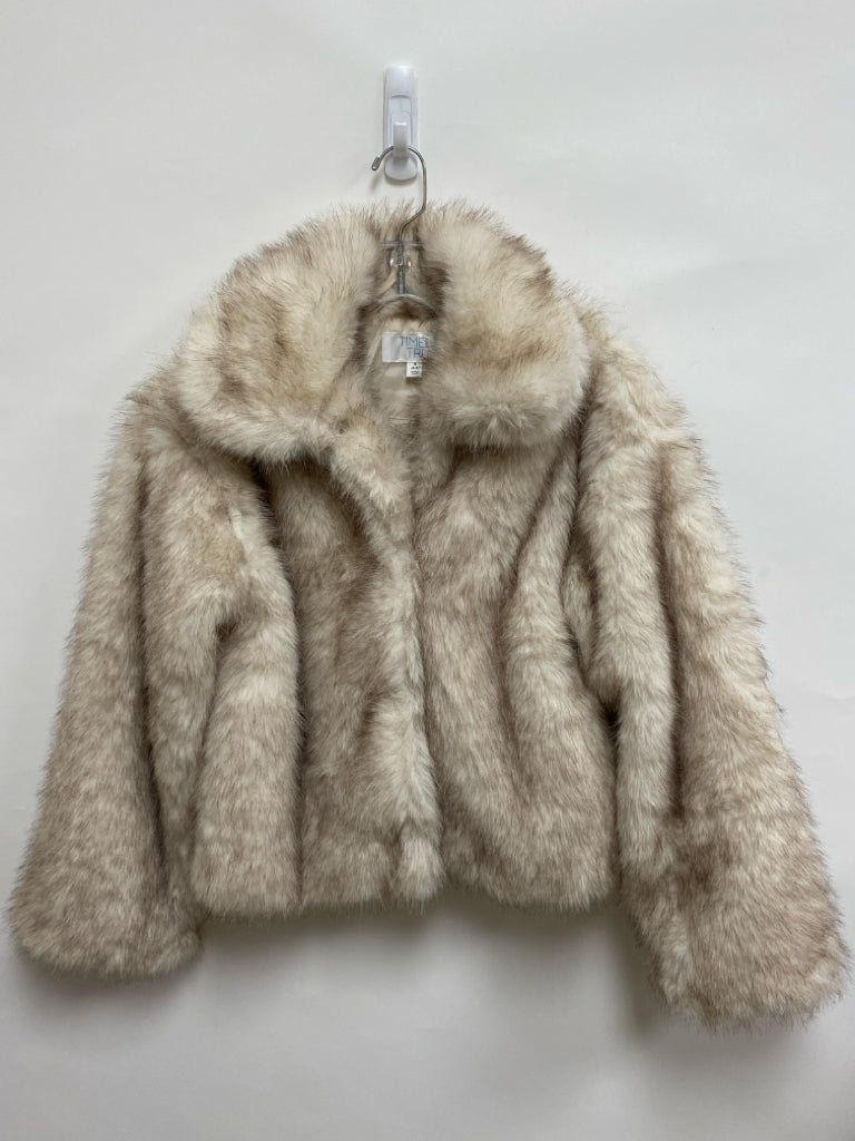 NWT Time and Tru Size S Cream Button Up Faux Fur Ladies Jacket