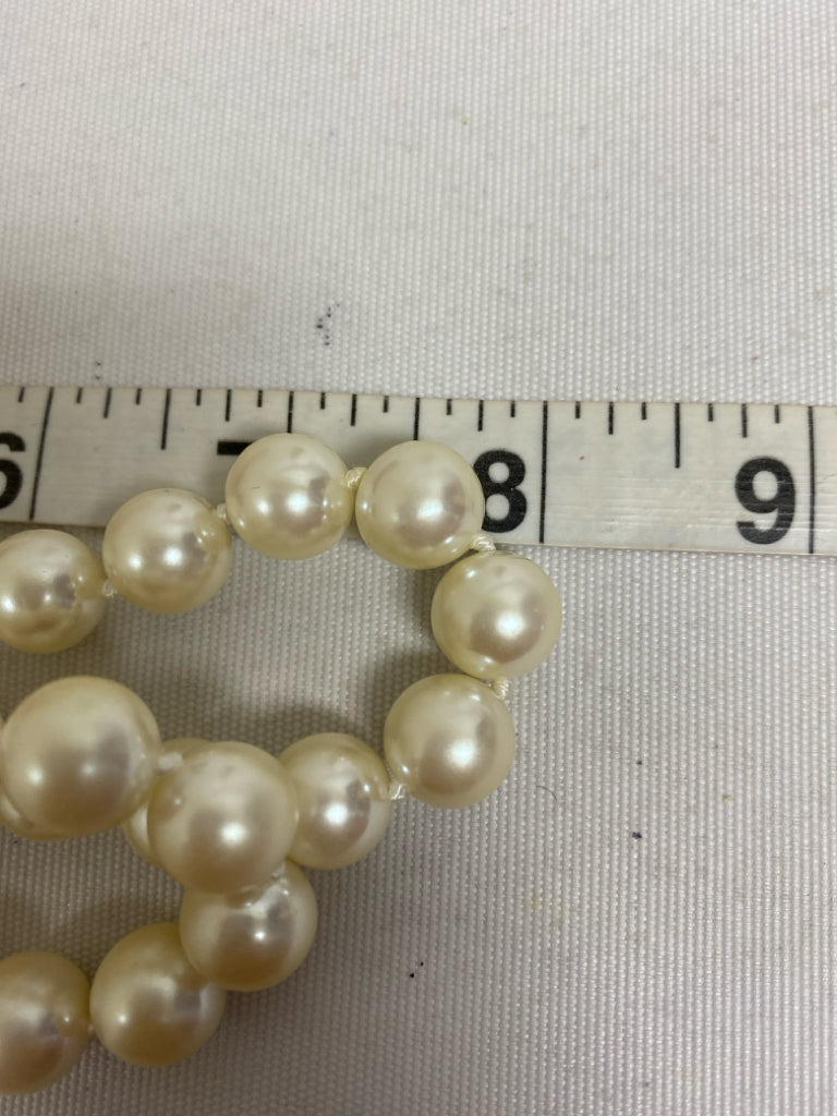 Pearl Color Gold Color Necklace