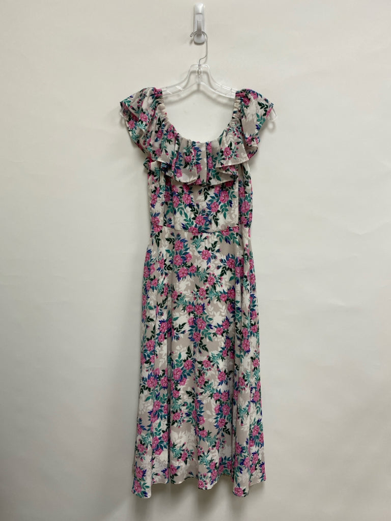 Betsey Johnson Size 2 Beige Pink/Green Ruffles Sleeveless Ladies Dress