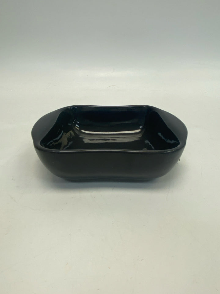 Gray Bakeware