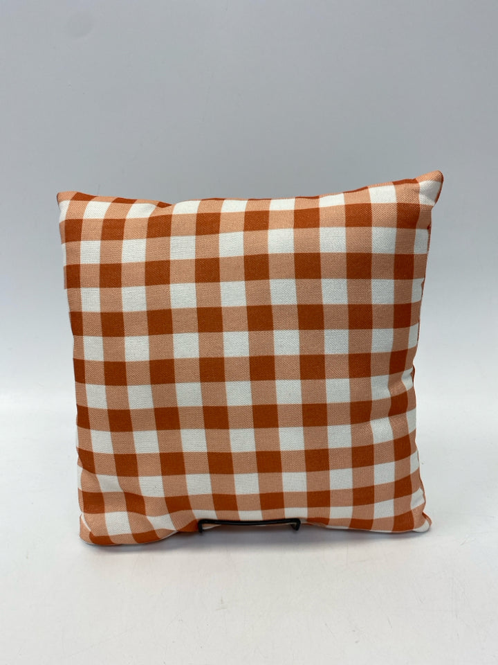 Orange Cream Checkered Fall