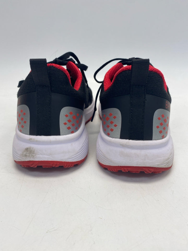 EU Shoe Size 43 US Shoe Size 11 Black Red Lace-up Sneakers