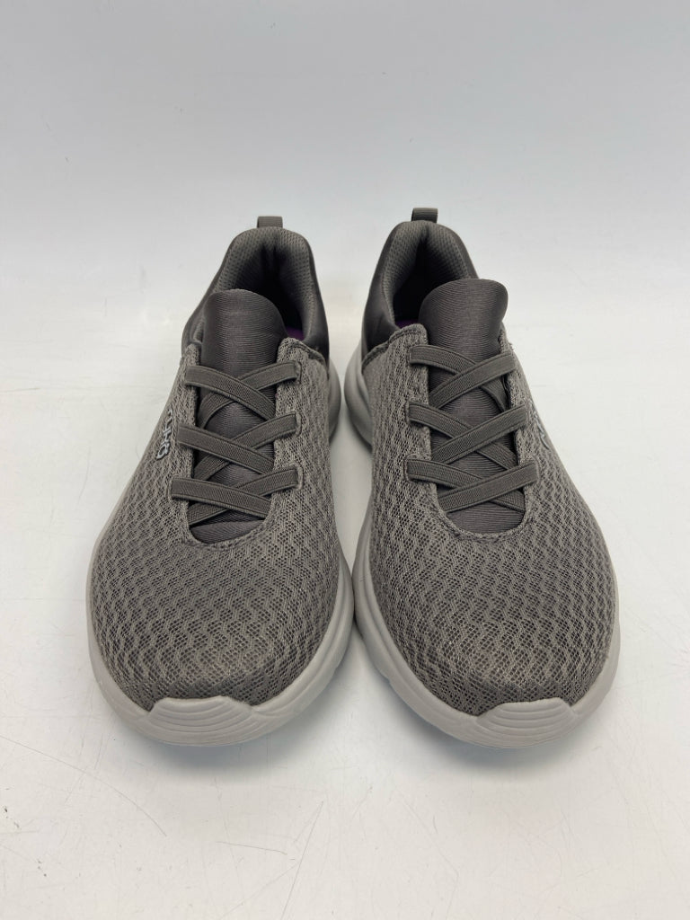 NWOT Ryka  Size 8 Gray Fabric Sneakers