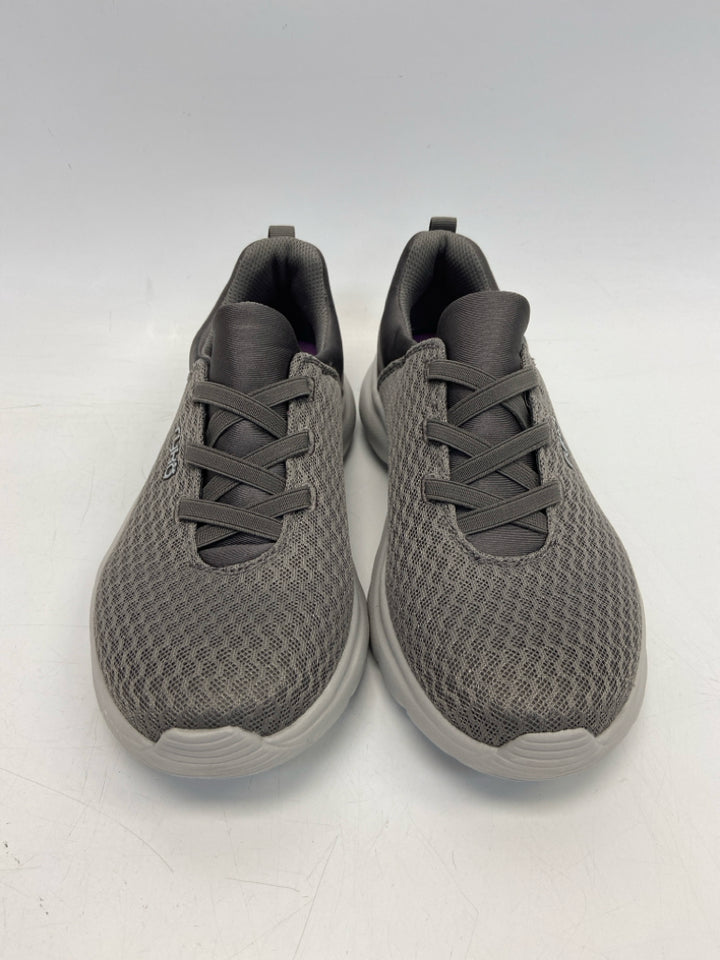 NWOT Ryka  Size 8 Gray Fabric Sneakers