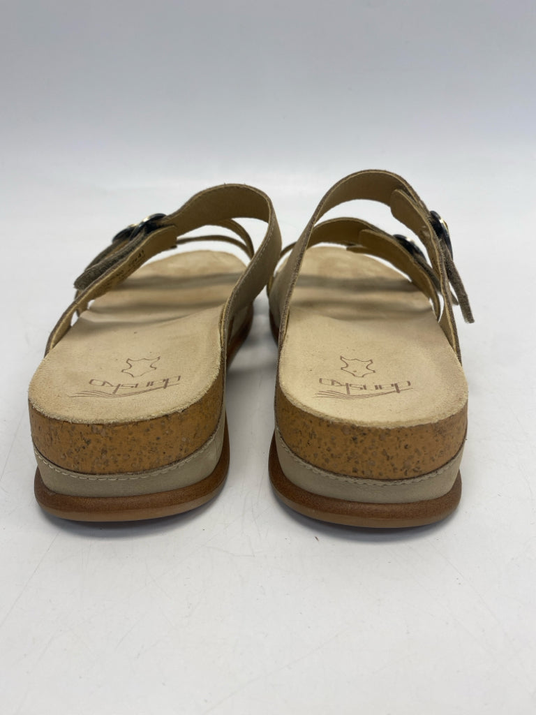 Dansko  Size 41 Cream Sandals