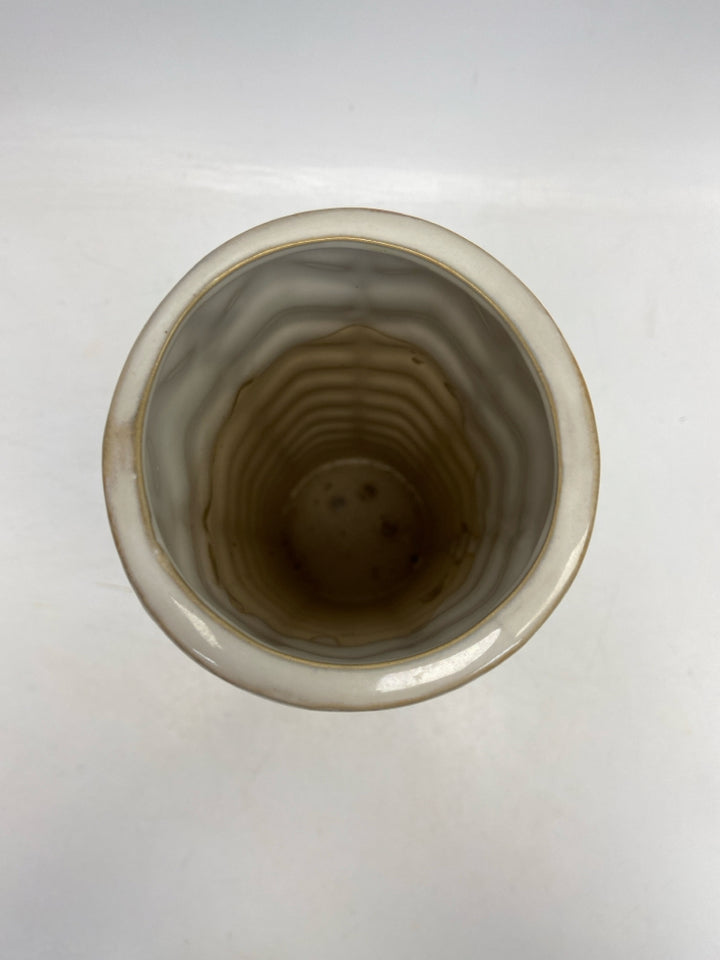 White Gray Arrow Ceramic Vase