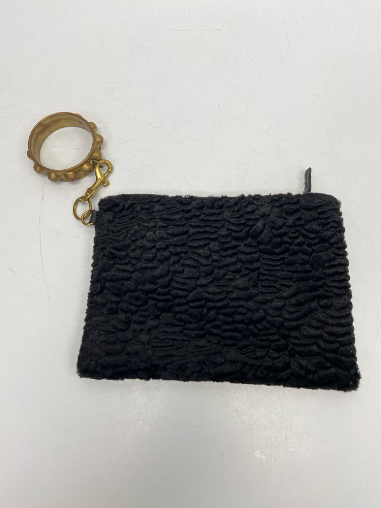 Black Gold Wristlet