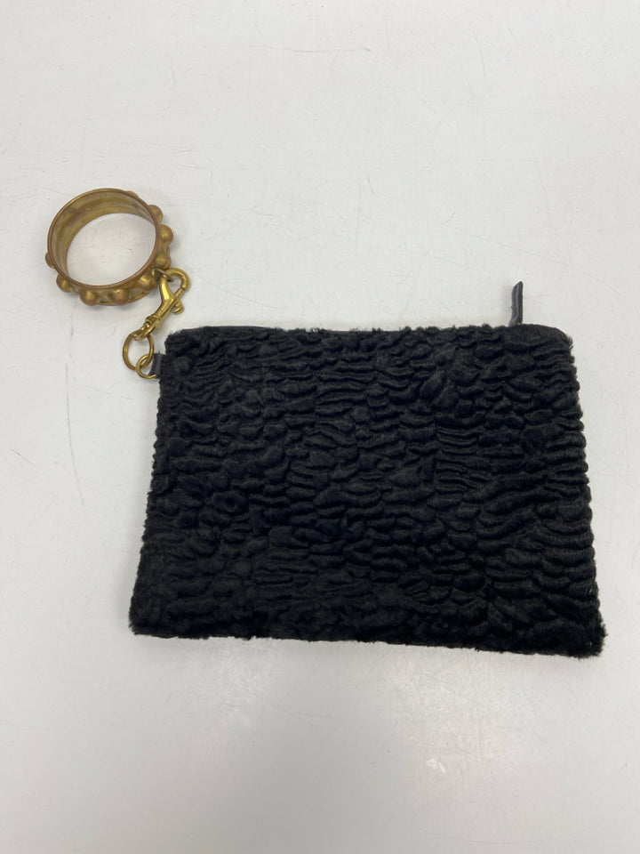 Black Gold Wristlet