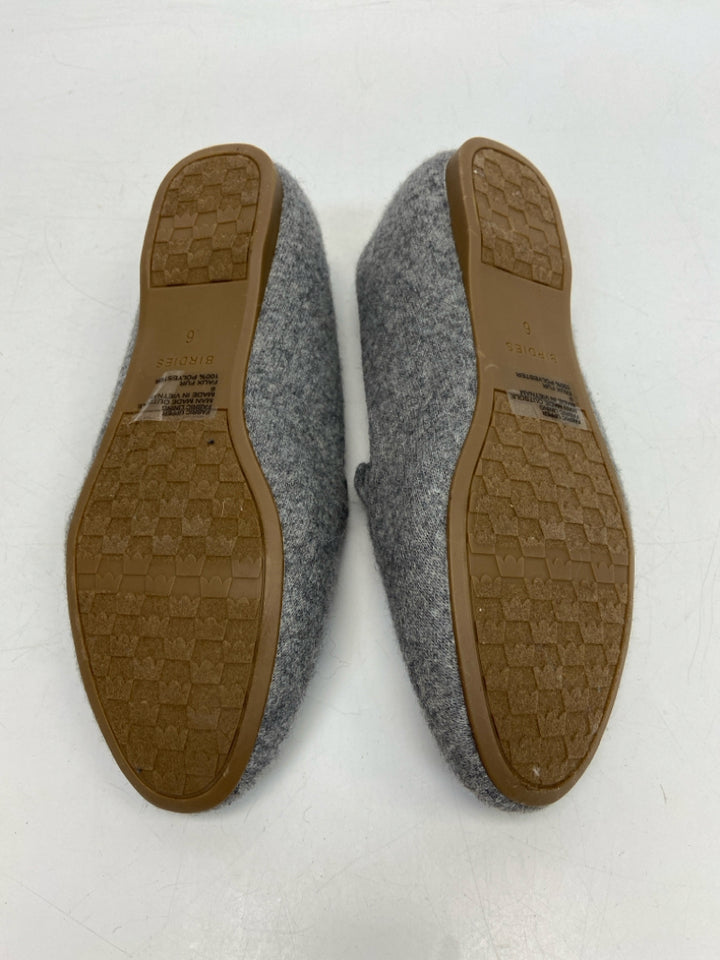 NWOT Birdies  Size 6 Gray Flats