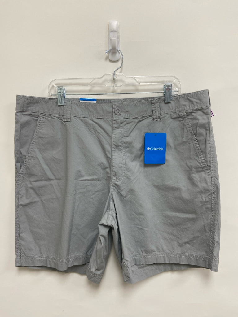 NWT Columbia Size 40 Gray Men&