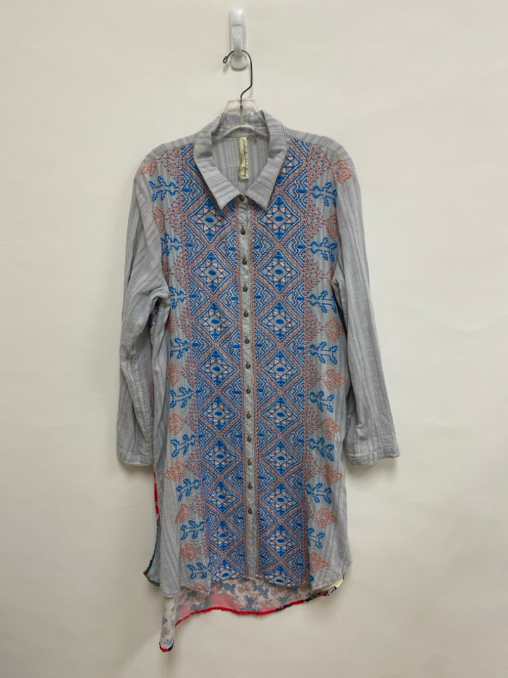 Aratta Size L Gray Coral/Blue Embroidered Button Up Ladies Top