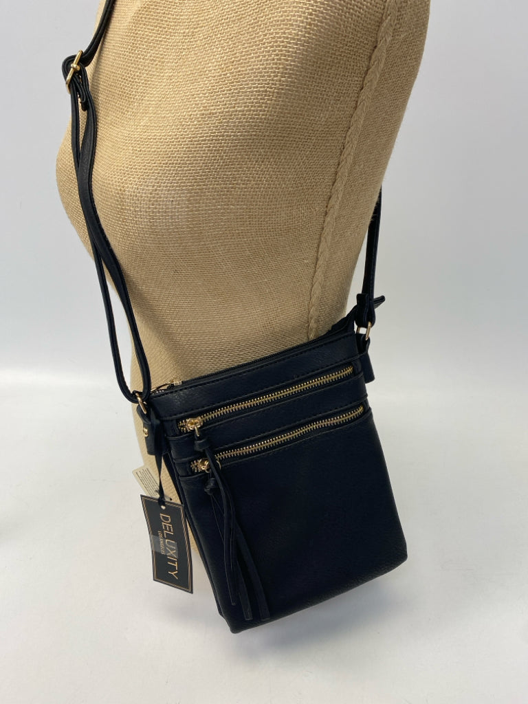 NWT Black Gold Zipper Crossbody