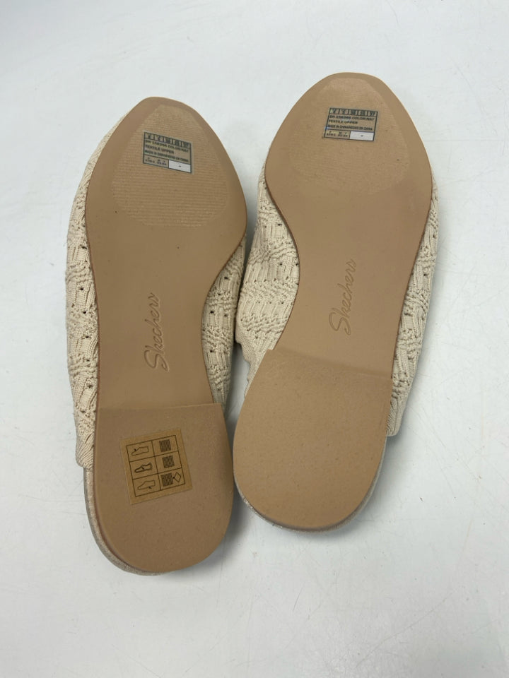 NWOT Skechers  Size 8 Beige Knit Mules