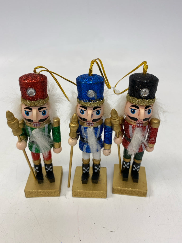 Red Green/Blue Christmas