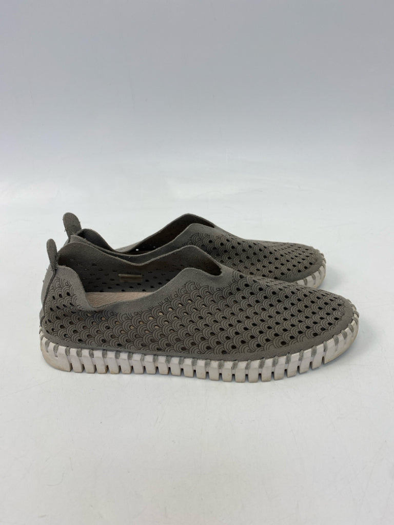 Ilse Jacobsen Hornbaek  Size 38 Taupe Perforated Sneakers