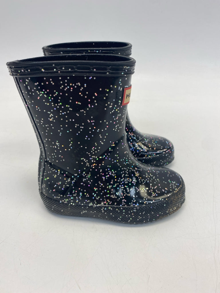 Hunter SIZE 4 Black Glitter Girl&