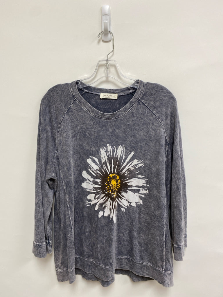 Jess &amp; Jane Size L Gray White Flowers Ladies Top