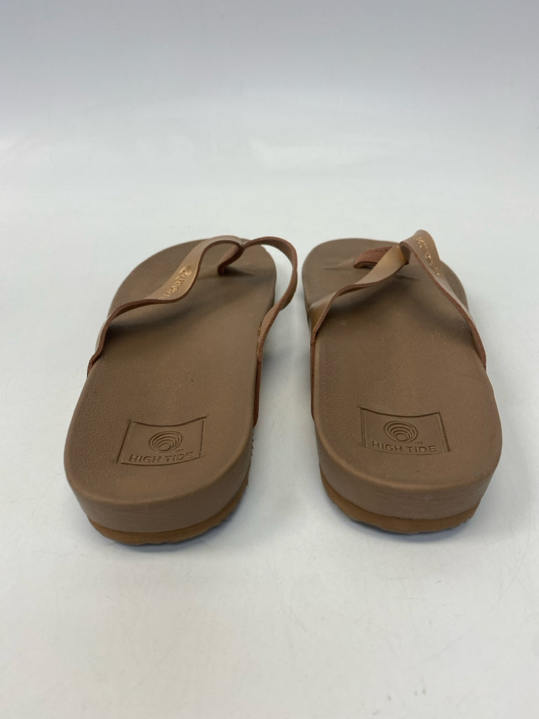 NWOT  Size 10 Gold Metallic Sandals
