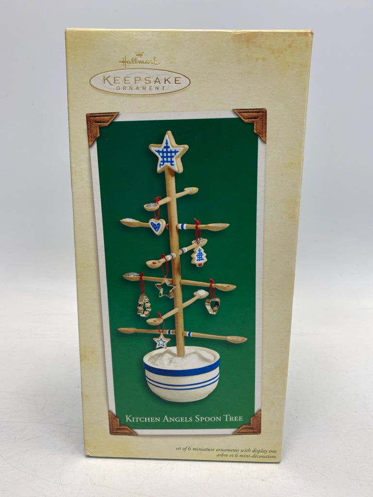 Hallmark Natural Blue/White Wood Christmas