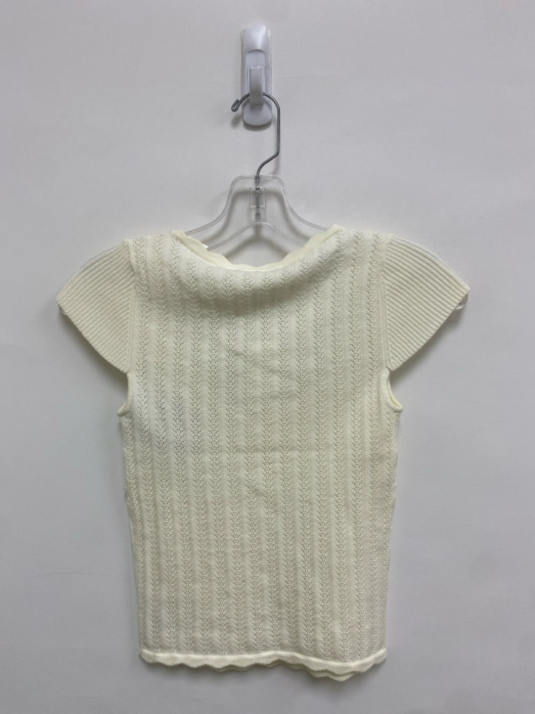 NWT Size S Cream Scalloped Cropped Ladies Sweater