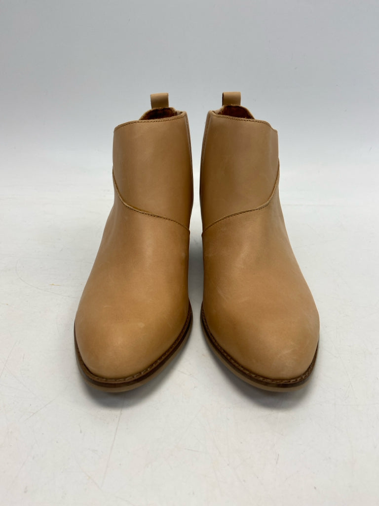 NWOT Toms  Size 8 Camel Boots