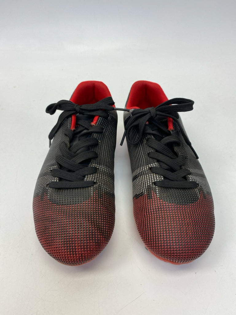 SIZE 4 Black Red Lace-Up Boy&