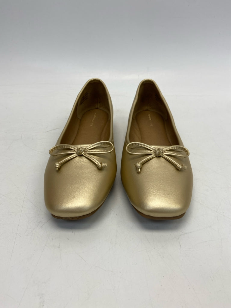 Crown &amp; Ivy US Shoe Size 8.5 Gold Flats