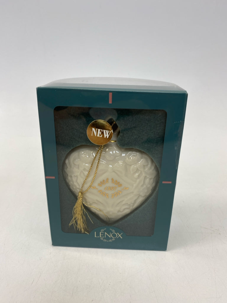 Lenox  Ornament Heart 1997