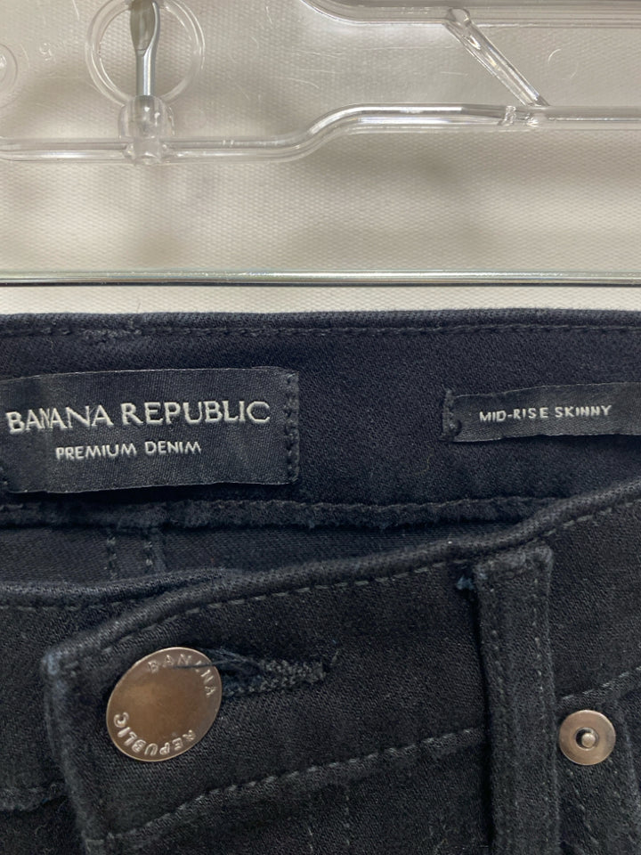 Banana Republic Size 6P Black Petite Jeans
