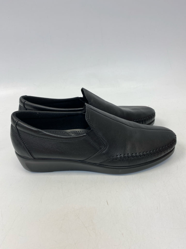 Sas US Shoe Size 9.5N Black Flats