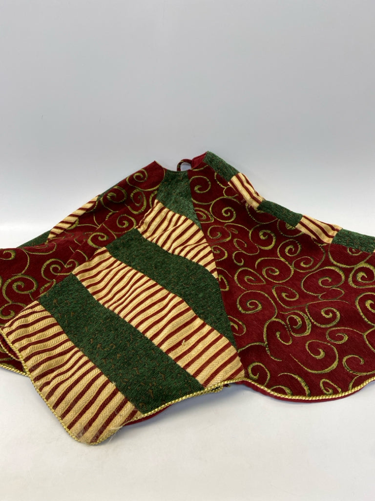 Green/Cream Burgundy Patchwork Fabric Christmas