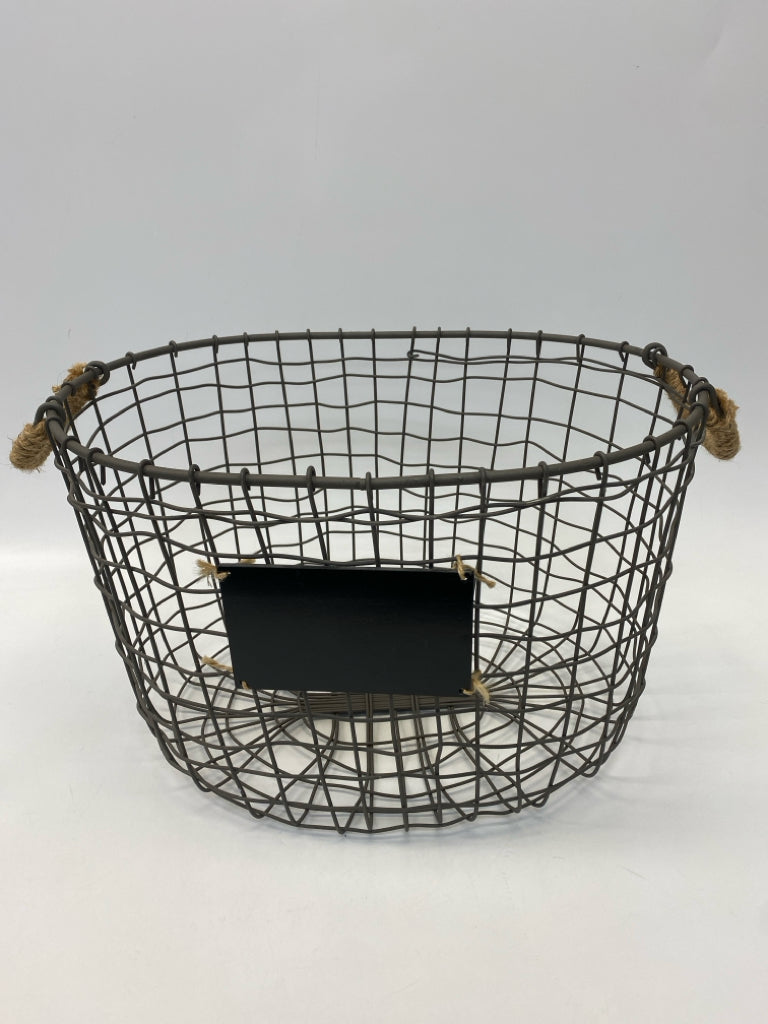 Gray/Black Natural Cut-Out Metal Basket