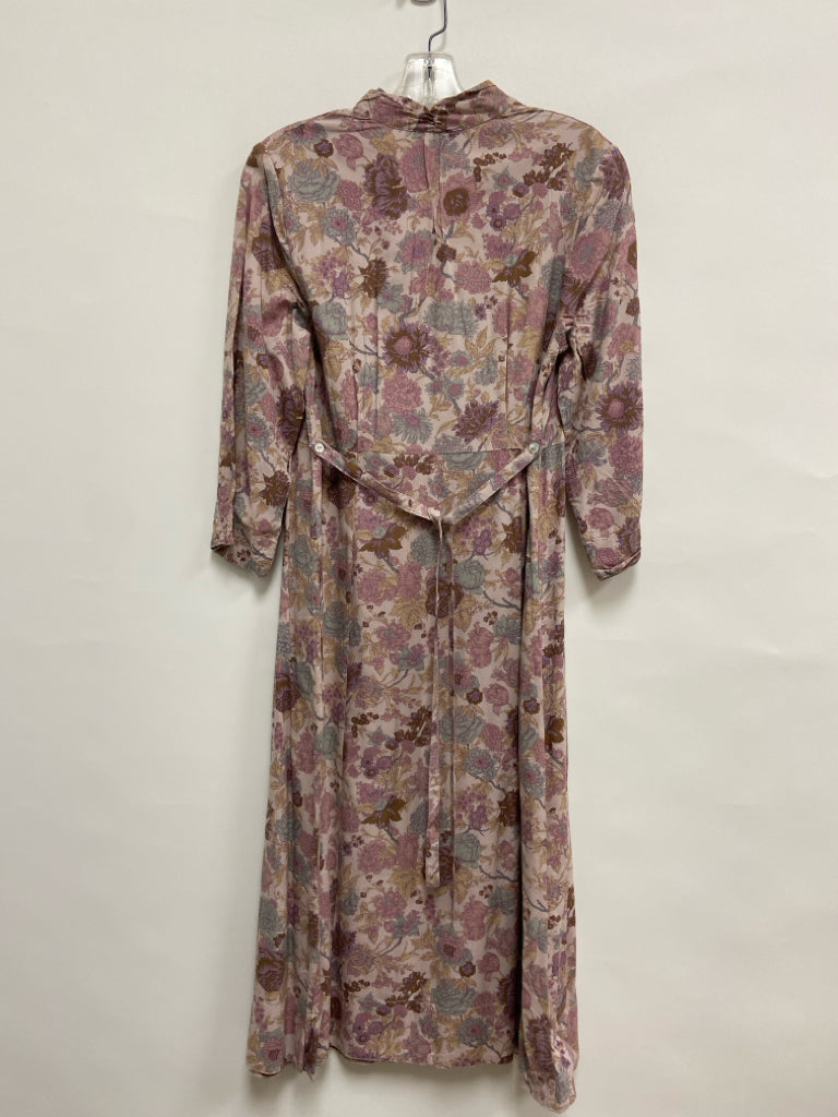 Size XS Lavender Tan/blue Flowers Ladies Dress