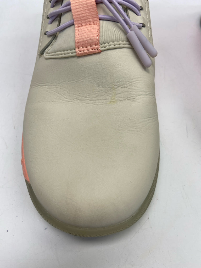Clove Size 9.5 Cream Coral/Purple Sneakers