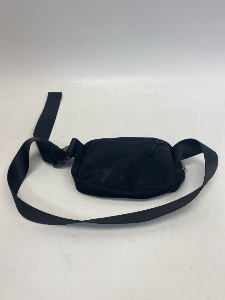 Lululemon Black Nylon Belt Bag