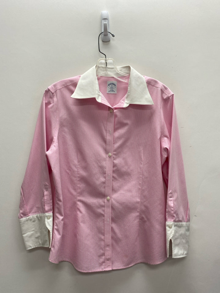 Brooks Brothers Size 10 White/Pink Checkered Button Up Ladies Top