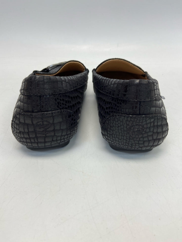 NWOT Life Stride US Shoe Size 9 Black Embossed Flats
