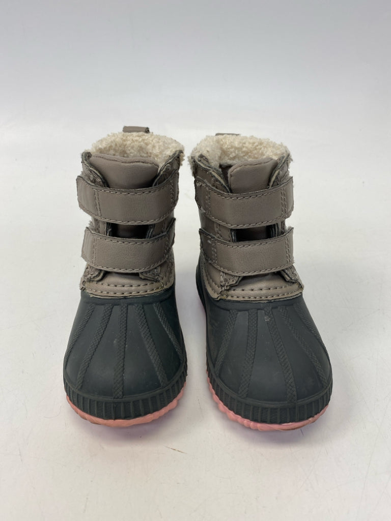 SIZE 6 Gray Girl&