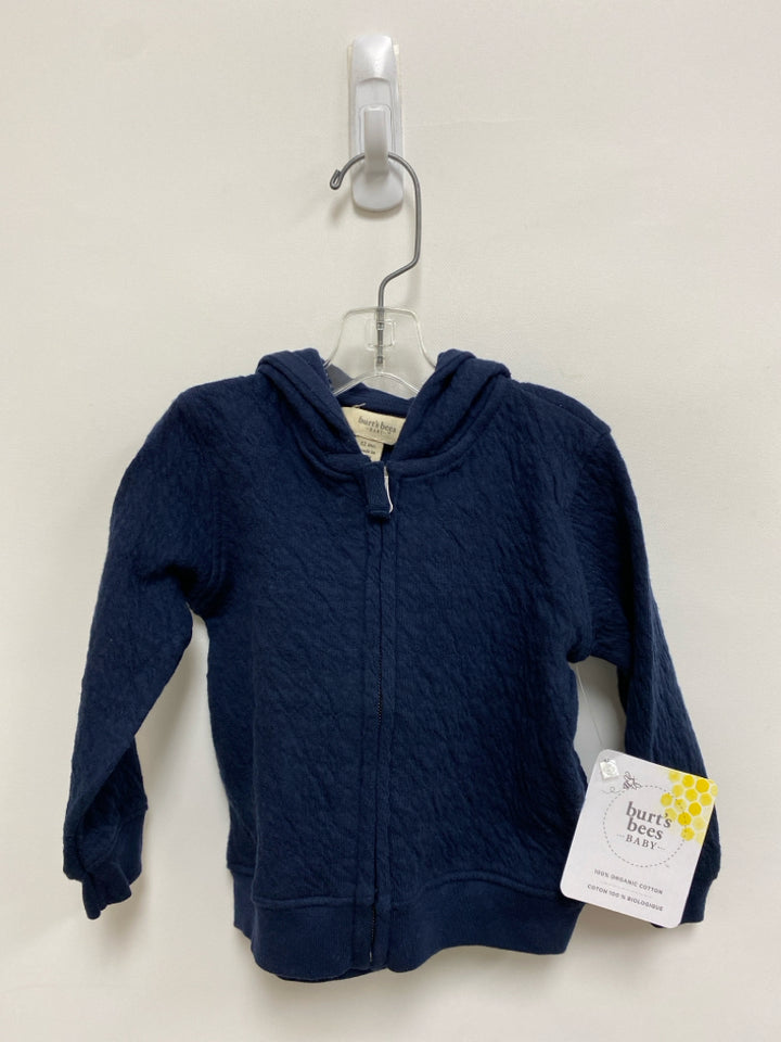 NWT Burt&