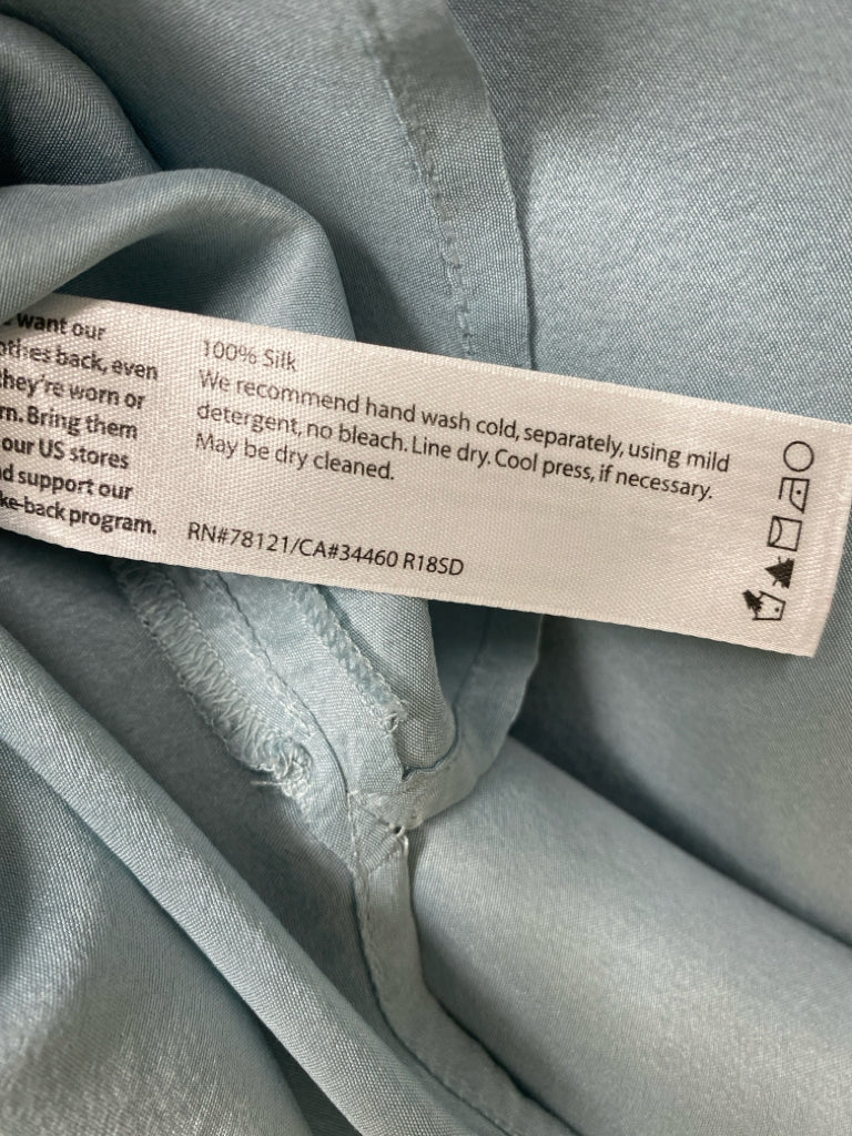 Eileen Fisher Size M Pale Blue Button Up Silk Ladies Top