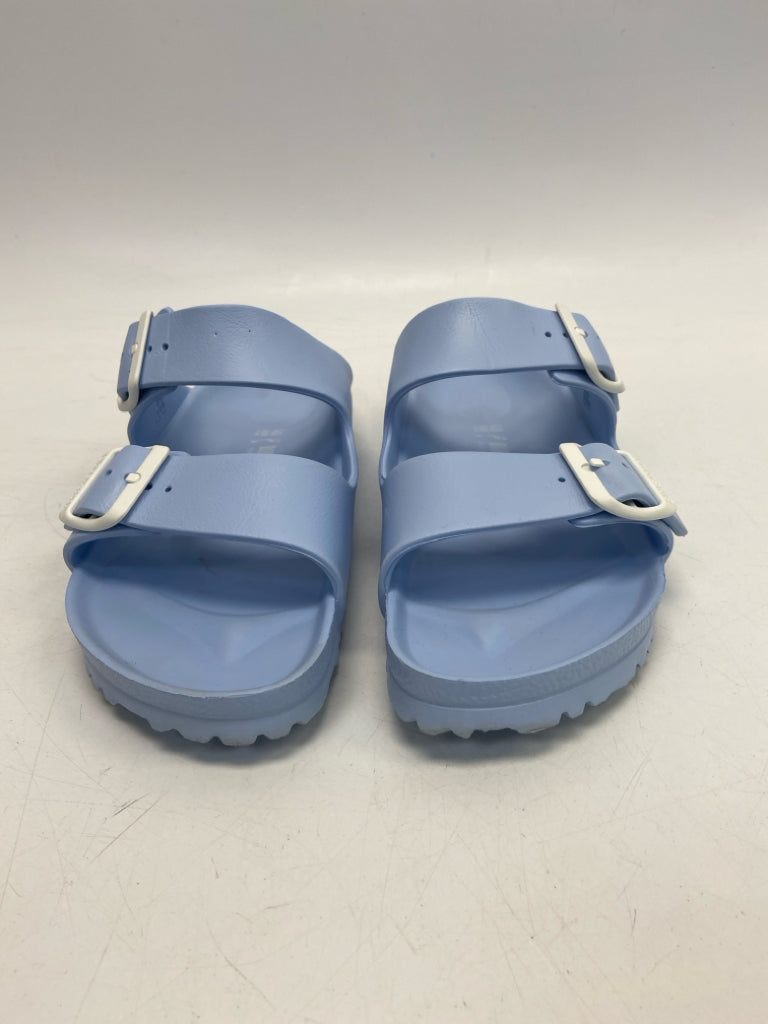Birkenstock  Size 9 Blue White Buckle(s) Sandals