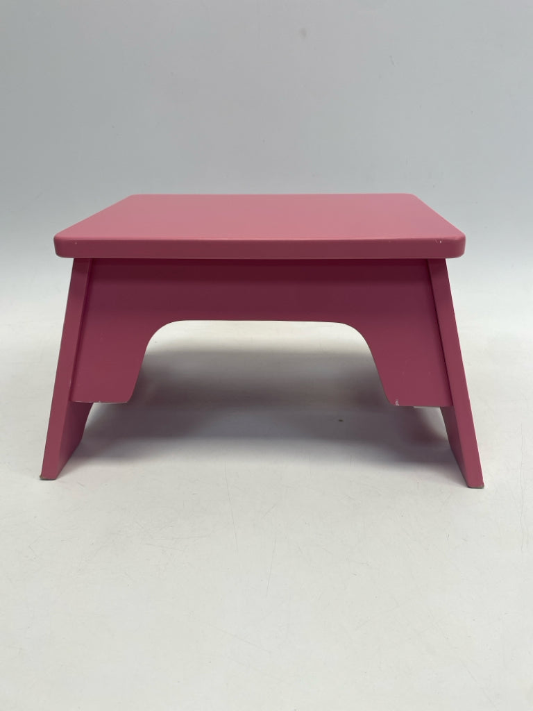 Circo Pink Kids Misc Room