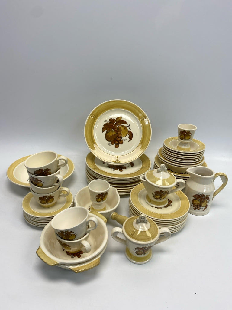 Poppytrail Cream Brown/Tan Fruit Dishes