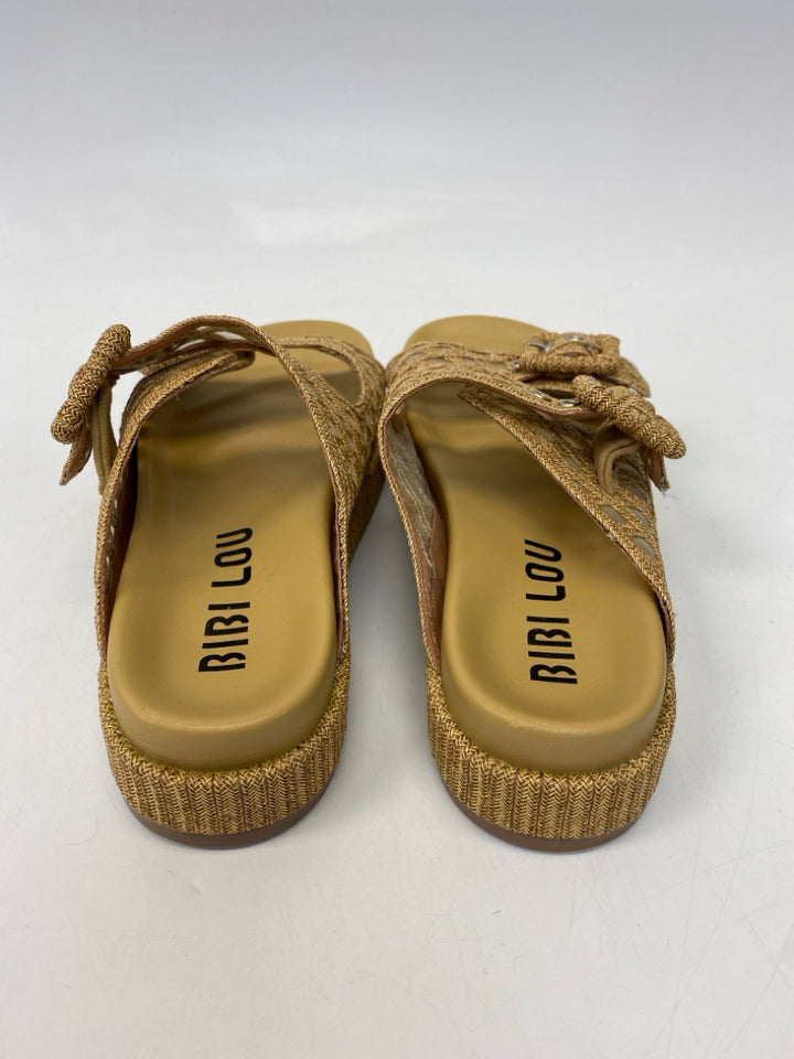 Size 38 Natural Buckle(s) Raffia Sandals