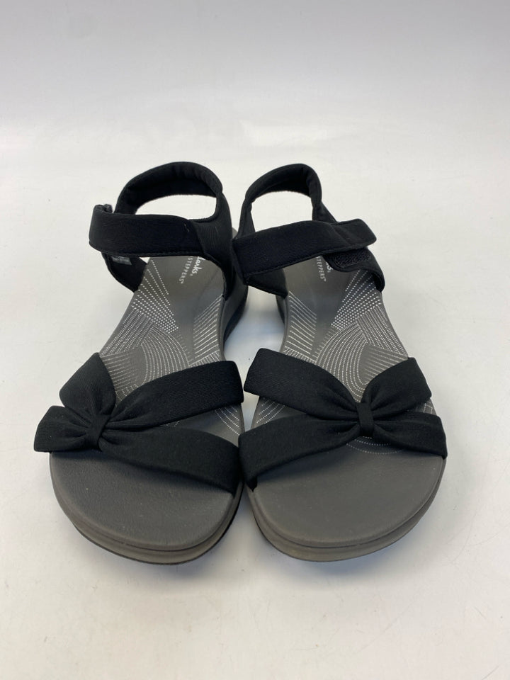 Clarks  Size 10 Black Gray Sneakers